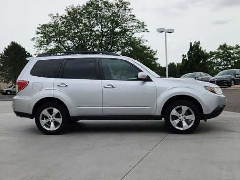 Used 2010 Subaru Forester 2.5XT Premium AWD/4WD image 6