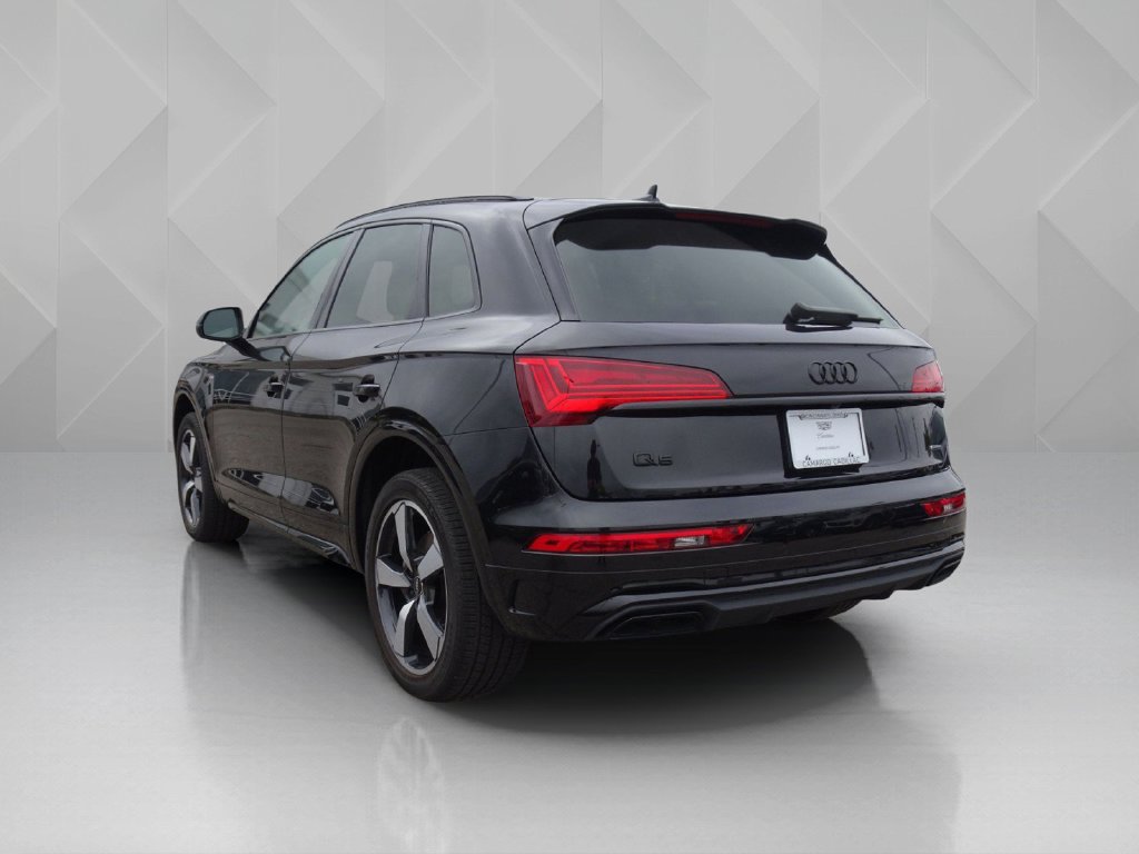 Used 2023 Audi Q5 2.0T Premium Plus w/ Premium Plus Package AWD/4WD image 3