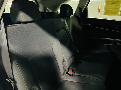 Used 2020 Kia Sorento AWD V6 image 27