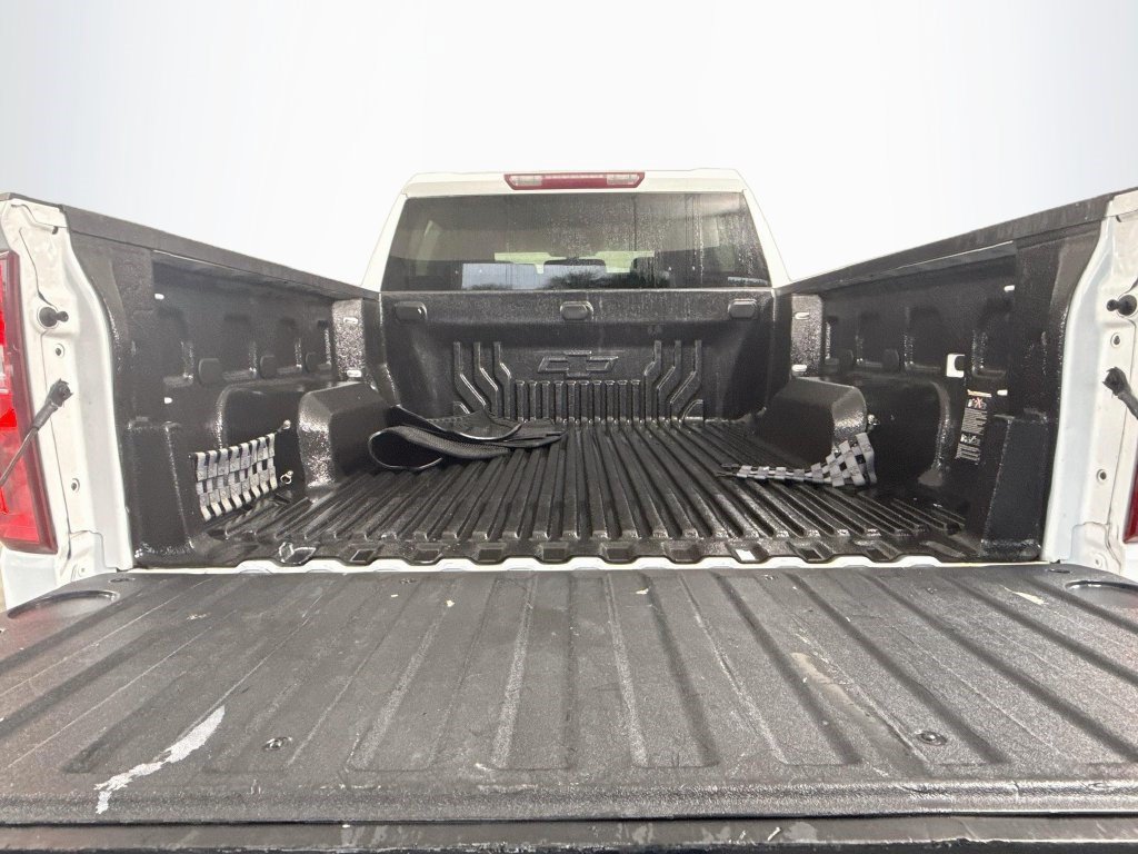 Used 2022 Chevrolet Silverado 1500 Custom RWD image 31