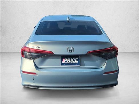 Used 2022 Honda Civic EX image 7