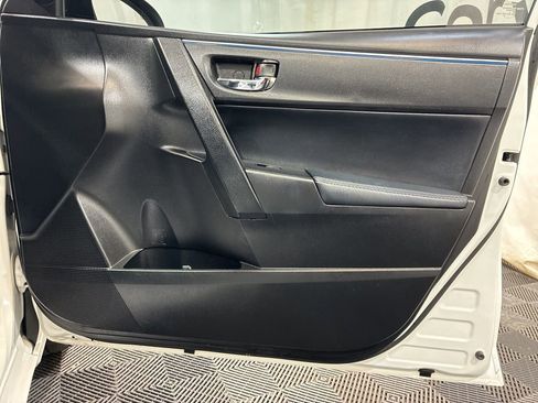 Used 2016 Toyota Corolla S w/ Driver Convenience Package image 12