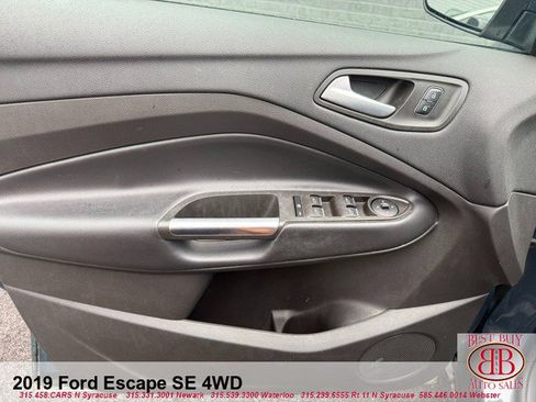 Used 2019 Ford Escape SE AWD/4WD image 53