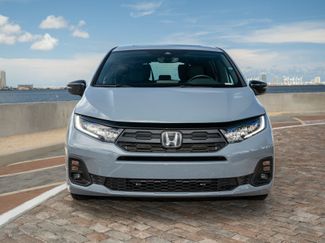 Used 2025 Honda Odyssey Sport-L video 3