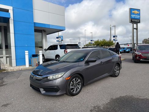 Used 2018 Honda Civic EX image 11