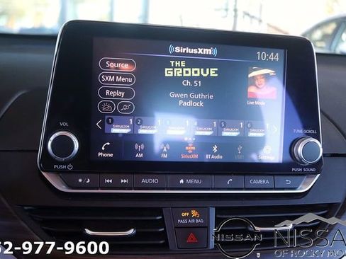 Used 2024 Nissan Altima 2.5 SV image 26