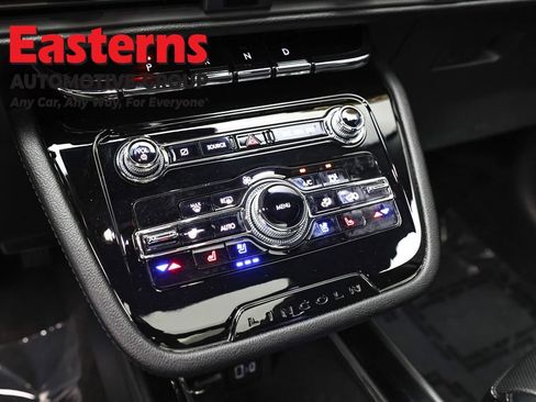 Used 2022 Lincoln Corsair AWD w/ Premium Package image 13