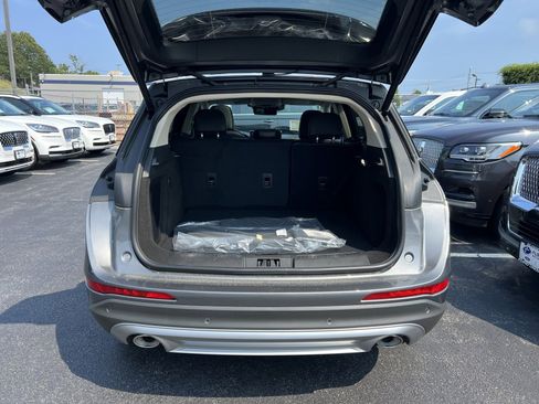 Used 2024 Lincoln Corsair AWD w/ Equipment Group 101A image 7