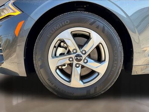 Used 2022 Kia K5 LXS image 22