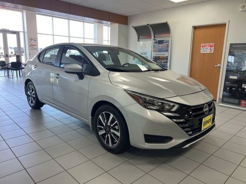 Used 2025 Nissan Versa SV w/ Trunk Package image 1
