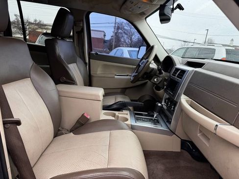 Used 2008 Jeep Liberty Limited w/ Premium Group II AWD/4WD image 17