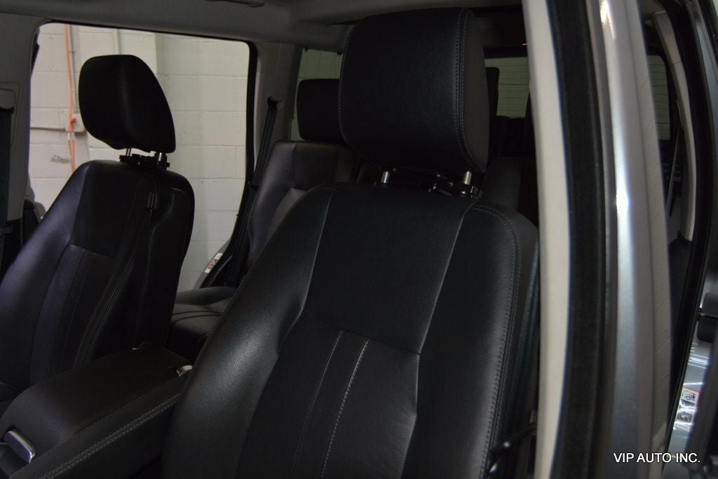 Used 2016 Land Rover LR4 HSE AWD/4WD image 17