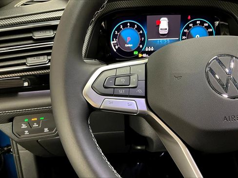 New 2026 Volkswagen Atlas Cross Sport SEL image 17