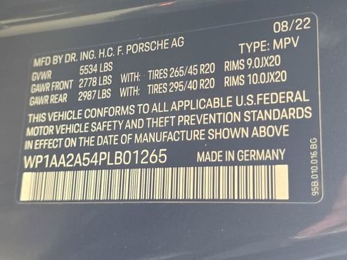 Used 2023 Porsche Macan Turbo AWD/4WD image 37