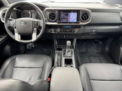 Certified 2022 Toyota Tacoma Limited AWD/4WD image 43