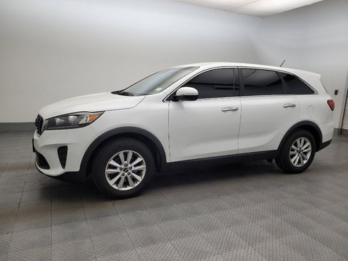 Used 2019 Kia Sorento FWD image 2