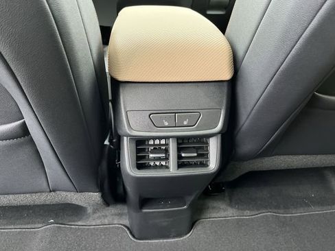 New 2026 Chevrolet Equinox ACTIV w/ Convenience Package III image 24