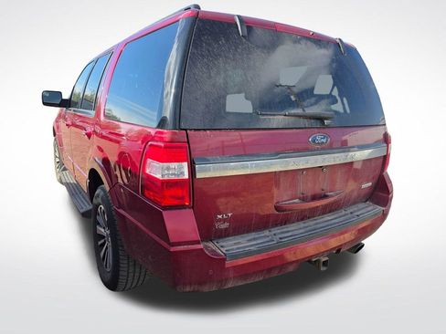Used 2017 Ford Expedition XLT w/ Equipment Group 202A image 4