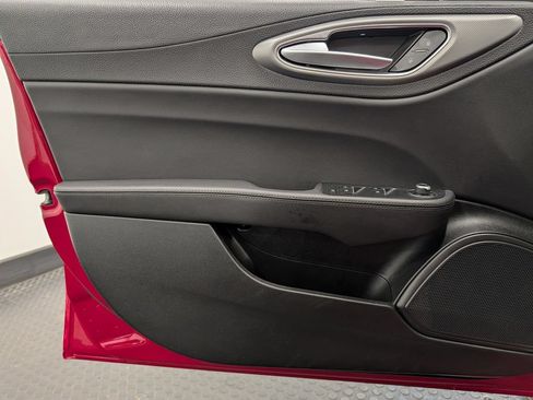 Used 2024 Alfa Romeo Giulia Ti AWD/4WD image 8