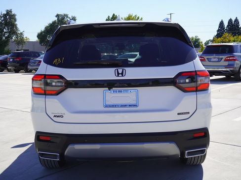 Used 2026 Honda Pilot Touring image 11