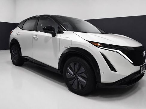 Certified 2023 Nissan Ariya AWD/4WD image 7