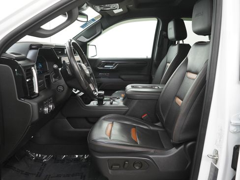 Used 2022 GMC Sierra 1500 AT4 w/ AT4 Preferred Package image 17