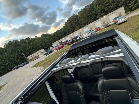 Used 2021 Jeep Wrangler Unlimited Sahara image 13