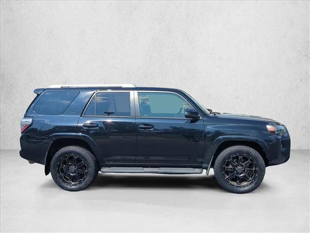Used 2018 Toyota 4Runner SR5 RWD image 4