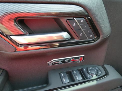 Certified 2024 GMC Sierra 1500 AT4 w/ Technology Package AWD/4WD image 25
