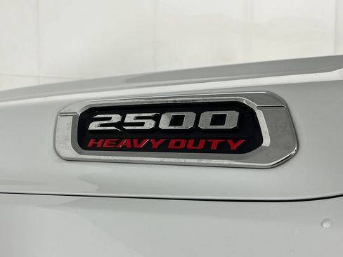 Used 2025 RAM 2500 Laramie AWD/4WD image 29