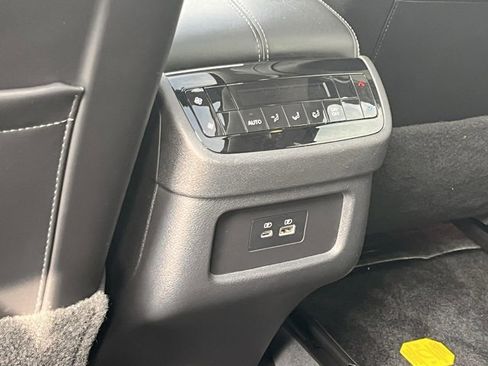 Certified 2025 INFINITI QX60 Pure image 24