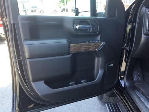 Used 2023 Chevrolet Silverado 2500 High Country w/ Z71 Off-Road Package image 23