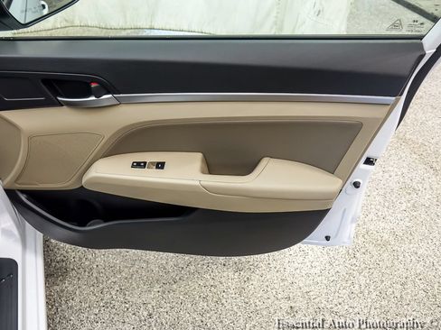 Used 2020 Hyundai Elantra Value Edition FWD image 24