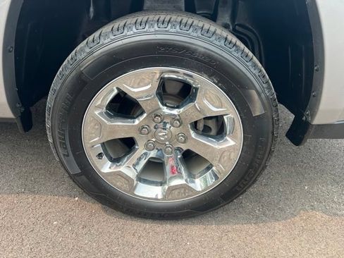 Used 2025 RAM 1500 Big Horn AWD/4WD image 38