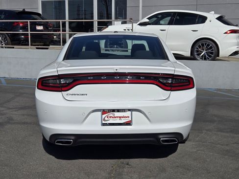 Used 2022 Dodge Charger SXT RWD image 5