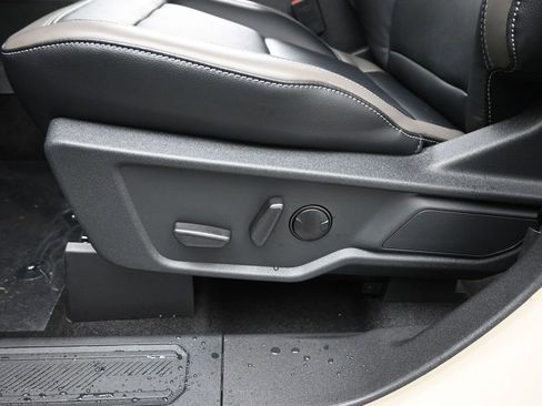 New 2025 Ford Bronco Outer Banks image 10