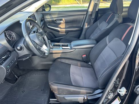 Used 2022 Nissan Sentra SR w/ Midnight Edition FWD image 14