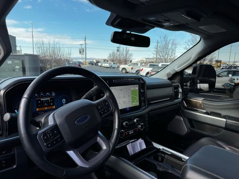 Used 2023 Ford F350 Lariat w/ Tow Technology Package image 8