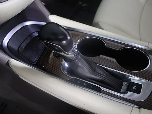 Used 2022 Chevrolet Malibu Premier FWD image 48