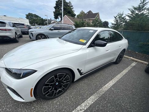 Used 2025 BMW i4 xDrive40i w/ M Sport Package AWD/4WD image 4