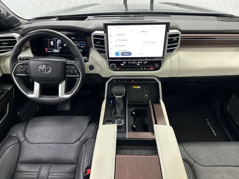 Used 2024 Toyota Sequoia Capstone AWD/4WD image 27