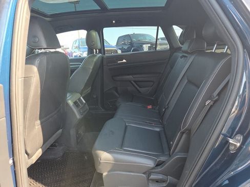 Used 2020 Volkswagen Atlas Cross Sport SE AWD/4WD image 12