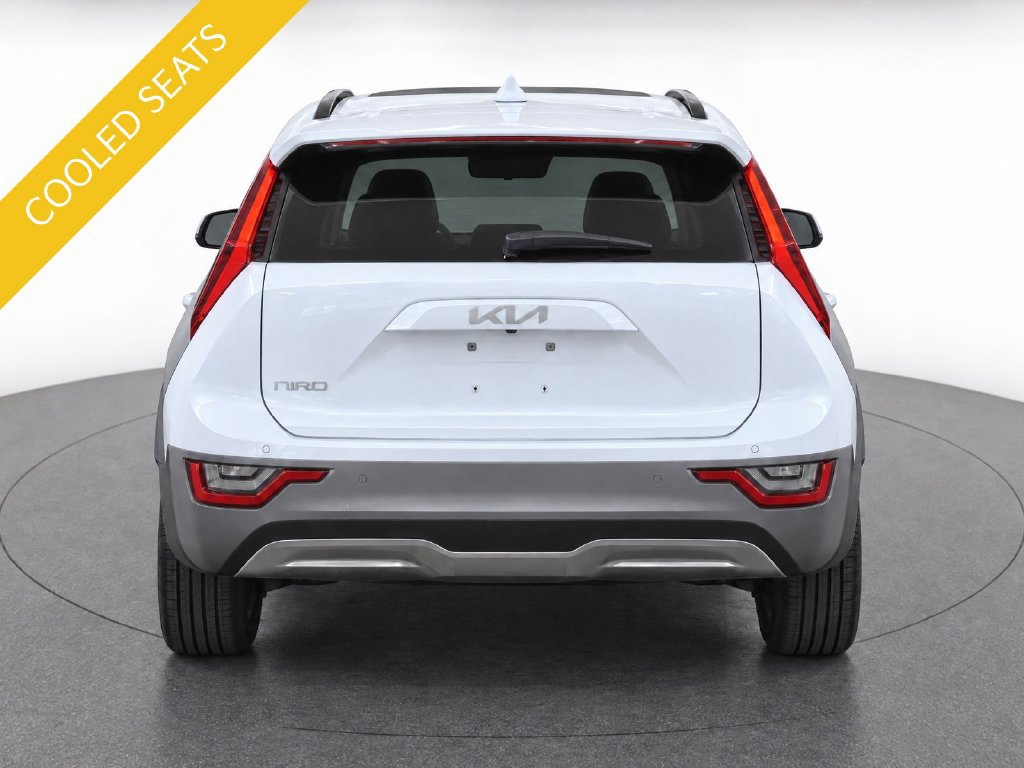 Certified 2024 Kia Niro Wave w/ Wave Preserve Package FWD image 7