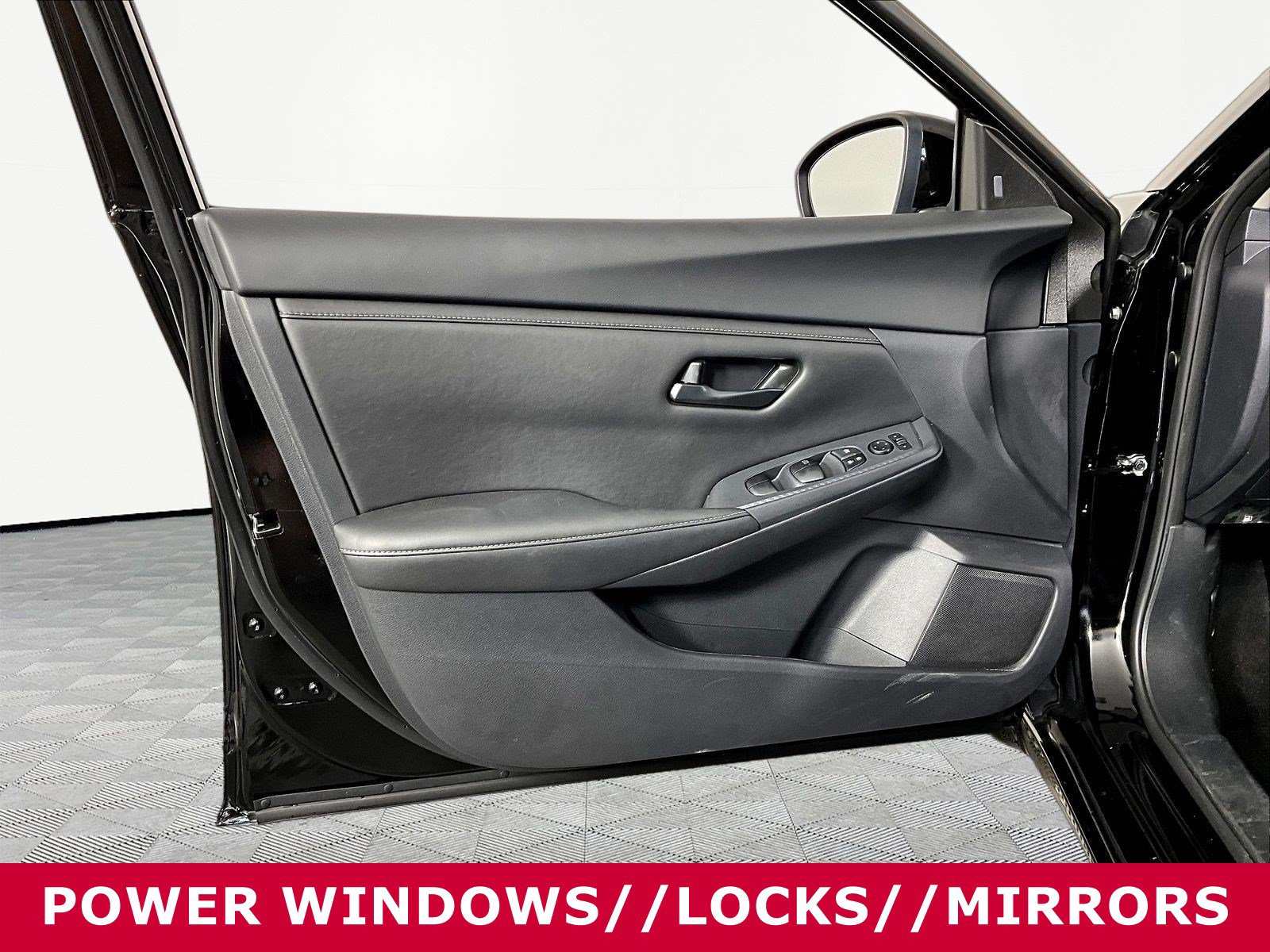 Used 2025 Nissan Sentra S FWD image 18