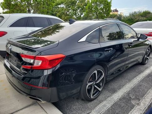 Used 2019 Honda Accord Sport image 3