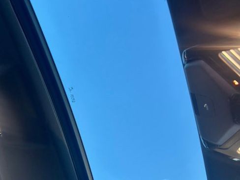 Used 2019 BMW 530i xDrive image 25