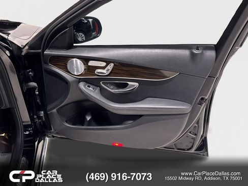 Used 2020 Mercedes-Benz C 300 Sedan w/ Premium Package image 26