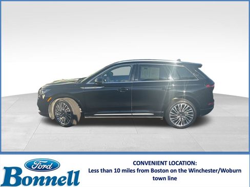 Used 2022 Lincoln Corsair Reserve w/ Sport Package image 2