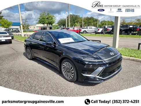 New 2025 Hyundai Sonata Limited FWD image 1