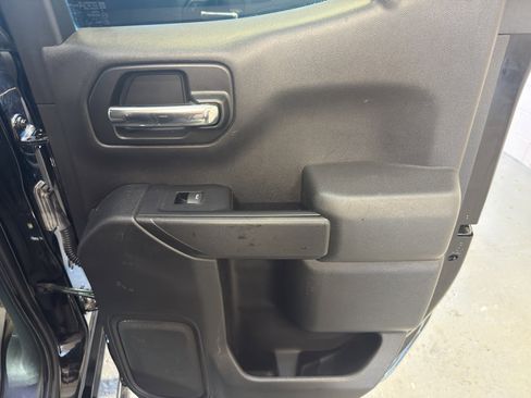 Used 2019 Chevrolet Silverado 1500 LT w/ All-Star Edition image 24